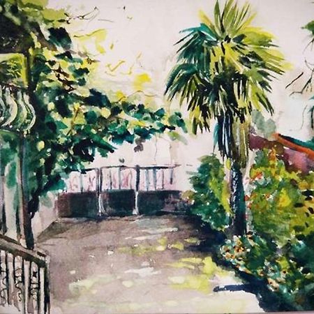 Homestay Izolda Μπατούμι Εξωτερικό φωτογραφία