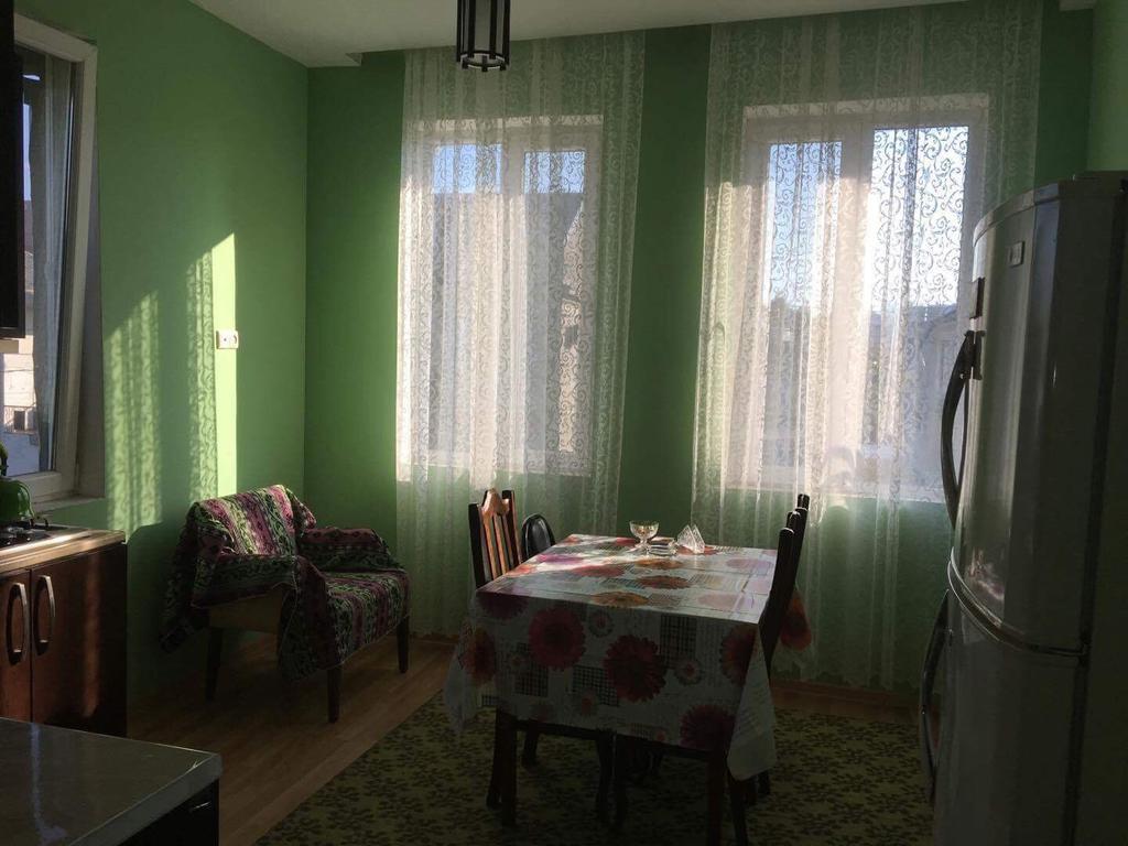 Homestay Izolda Μπατούμι Εξωτερικό φωτογραφία